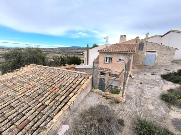 House in Torre del Rico - view 1
