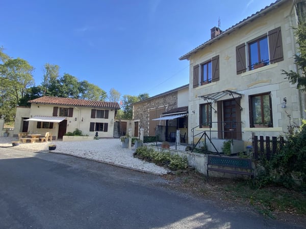 House in Mezieres-sur-Issoire - view 1