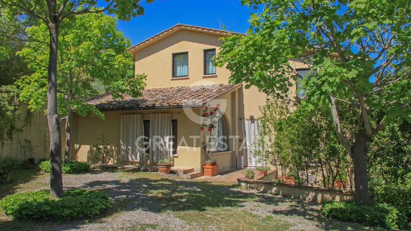House in Piazze - view 1