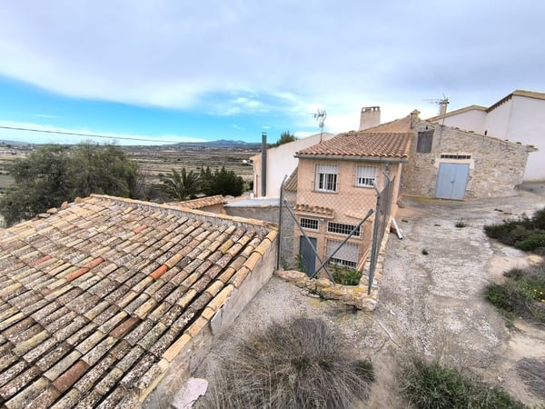 House in Torre del Rico - view 1