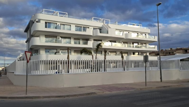 Apartment in Dehesa de Campoamor - view 1