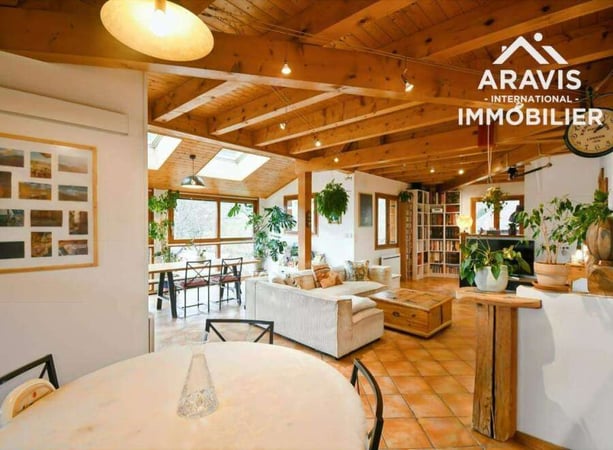 Apartment in Bluffy - view 1