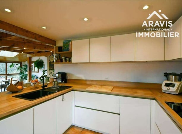 Apartment in Bluffy - view 1