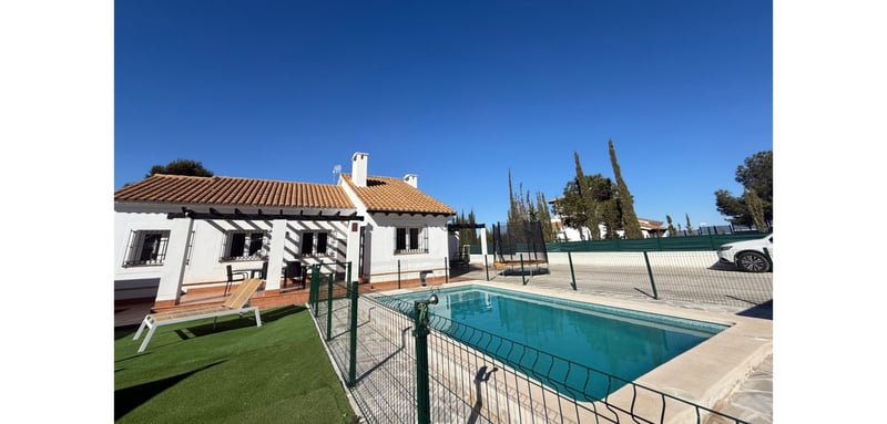 House in El Mingrano - view 1