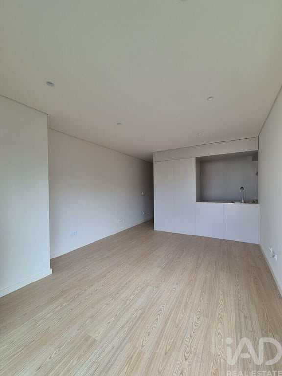 Apartment in Porto - Image 2