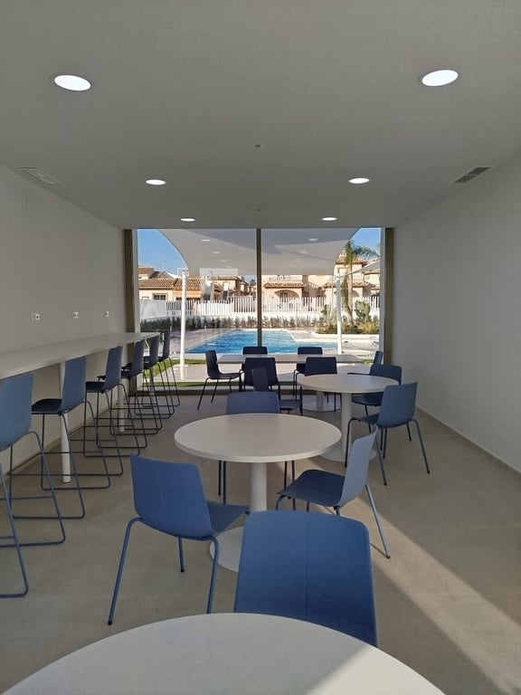 Apartment in Cabo Roig - Image 3