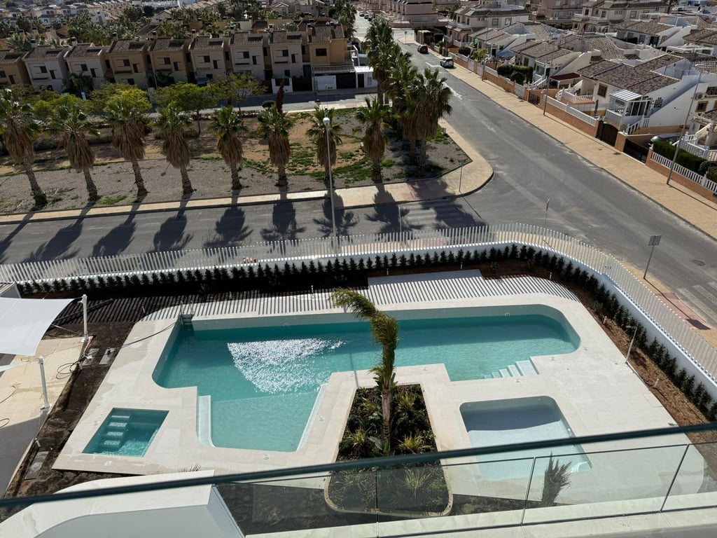 Apartment in Dehesa de Campoamor - Image 4