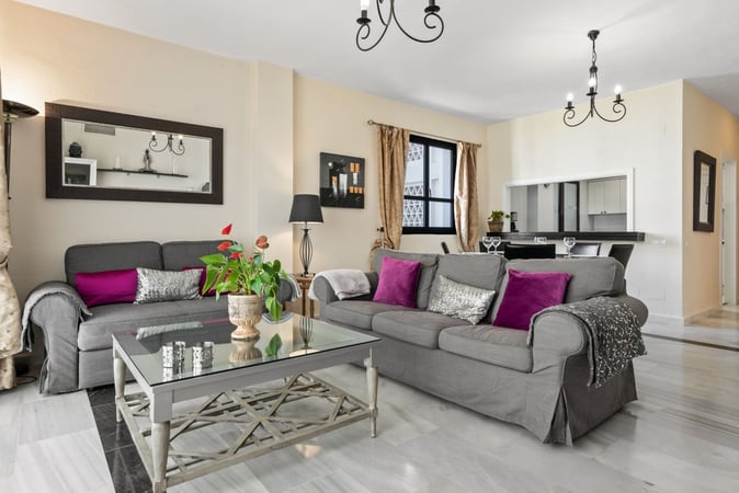 Apartment in Puerto Banus - view 1