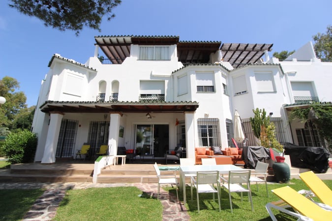 House in Nueva Andalucia - view 1