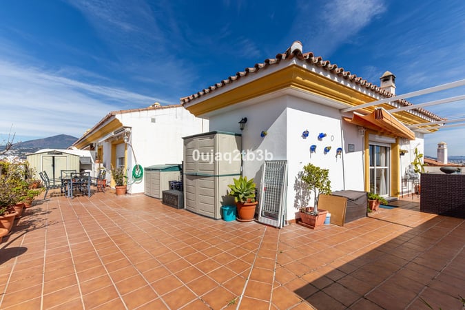 Penthouse in San Pedro de Alcantara - view 1