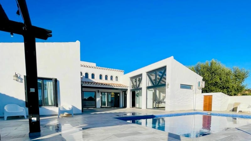 Villa in Lo Mendigo - view 1