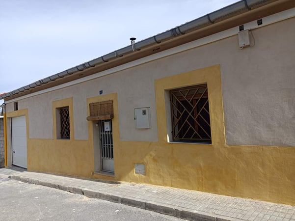 House in Pinoso - view 1
