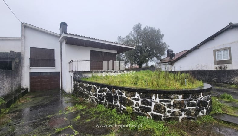 House in Carvoeiro - view 1