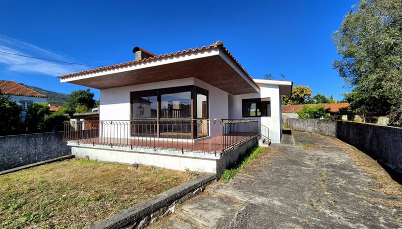 House in Carvoeiro - view 1