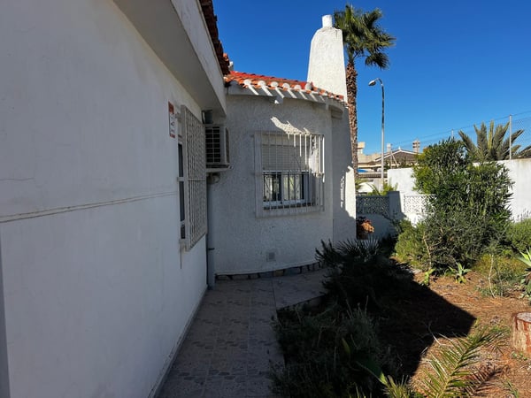 Villa in El Chaparral - view 1