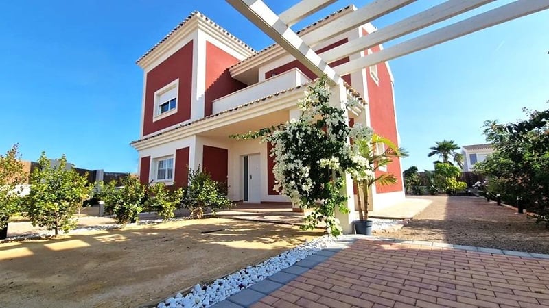 Villa in Purias - view 1