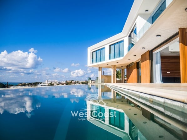 House in Pegeia - view 1