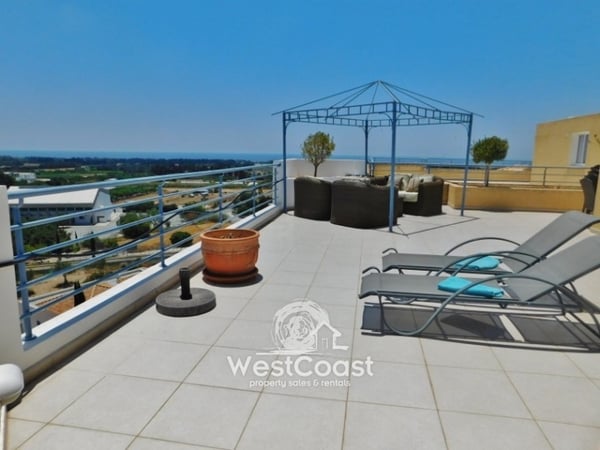 Penthouse in Geroskipou - view 1