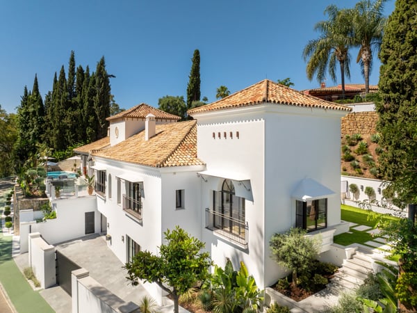 Villa in Urbanizacion la Heredia - view 1