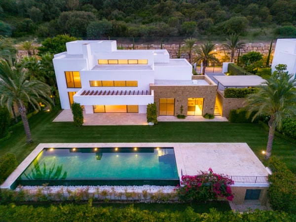 Villa in Casares - view 1