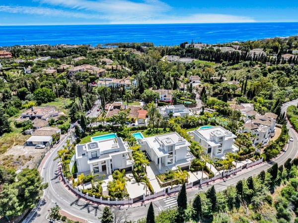 Villa in Marbella - view 1