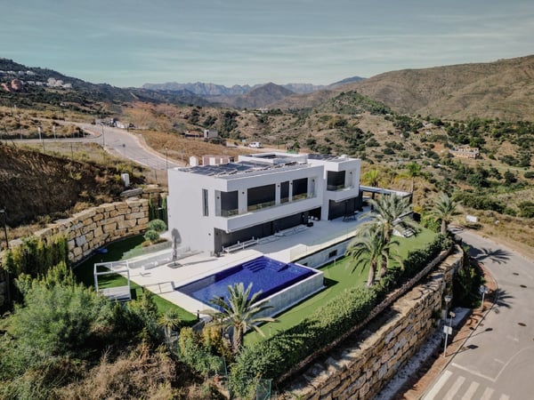 Villa in Mijas Costa - view 1