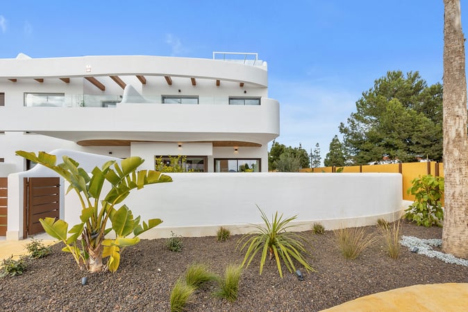 Villa in Torre del Rame - view 1