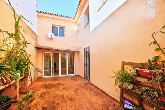 House in Nuevo Guadiaro - view 1