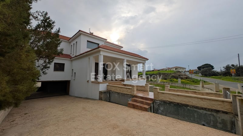 House in Ergates - view 1