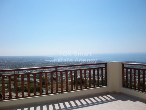 Apartment in Pegeia - view 1