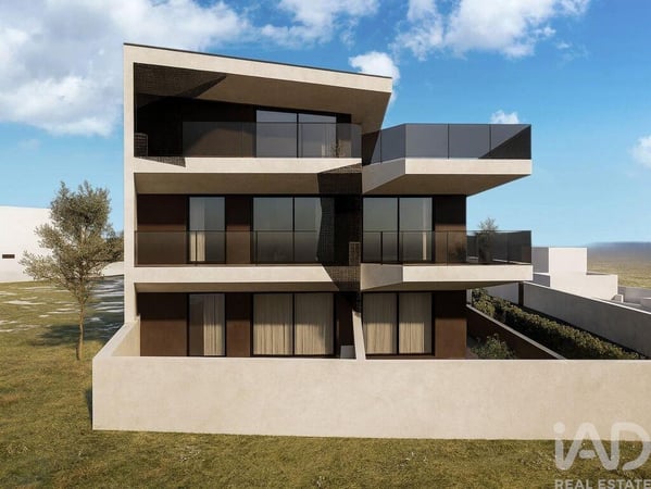 Apartment in Meadela - view 1