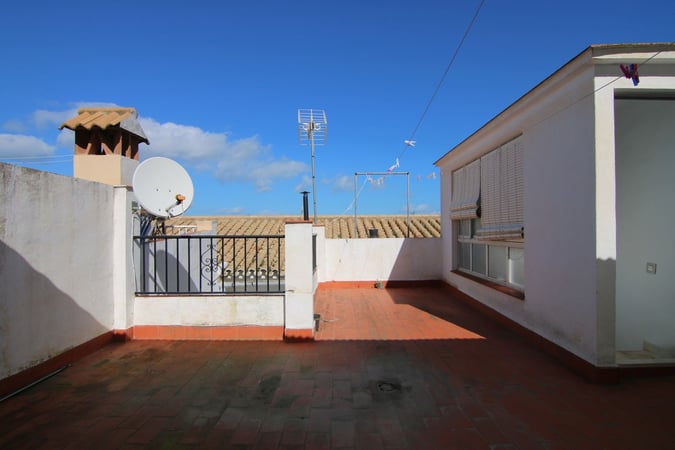 House in Coin - view 1