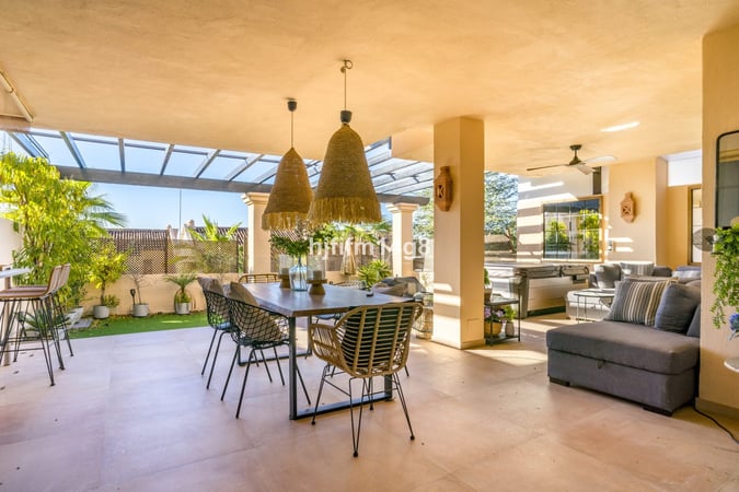 Apartment in Nueva Andalucia - view 1