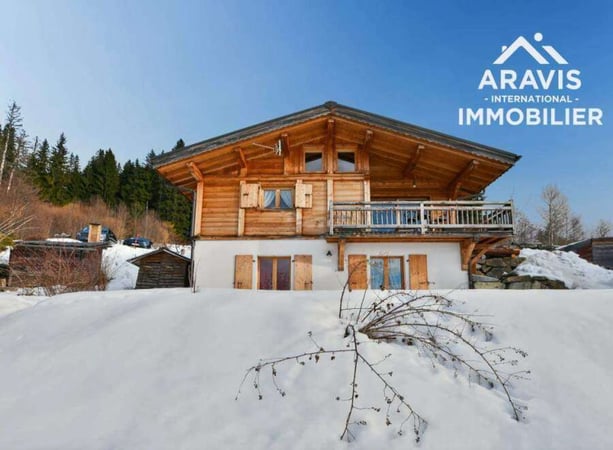 Villa in Les Carroz-d'Araches - view 1