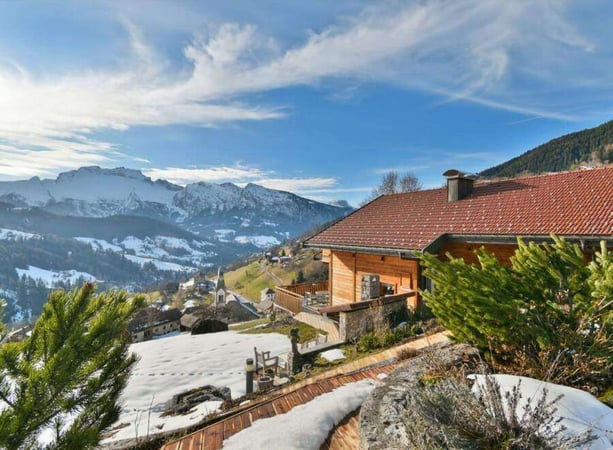 Villa in Manigod - view 1