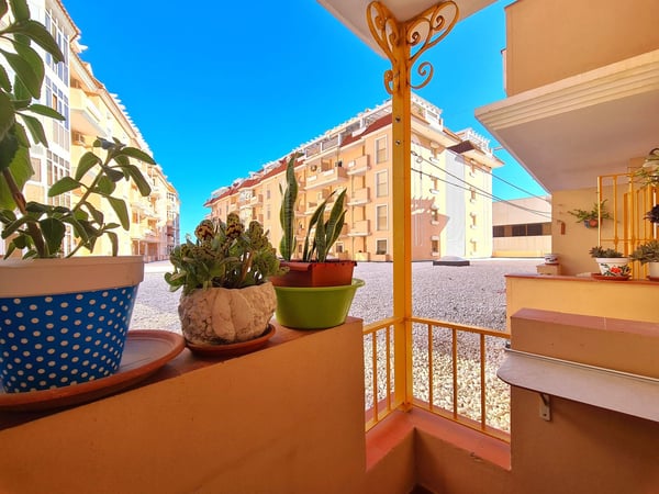 Apartment in San Luis de Sabinillas - view 1