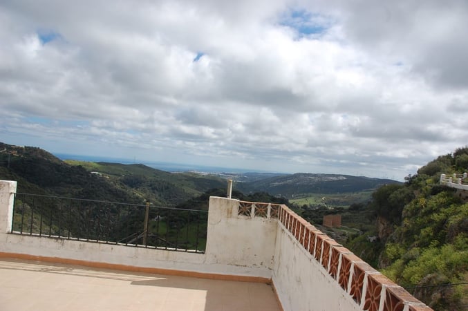 Villa in Casares - view 1