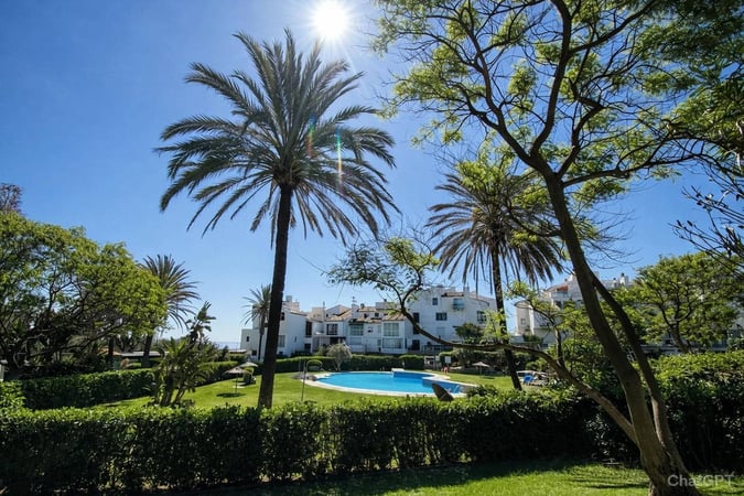 Apartment in Estepona - view 1