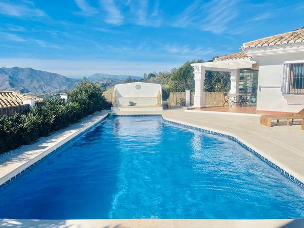 Villa in Mijas Costa - view 1