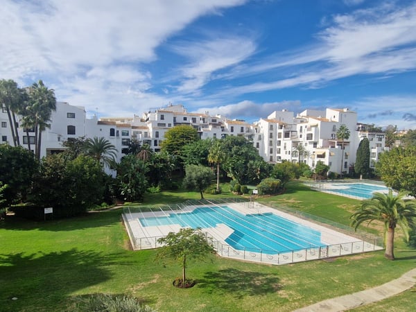 Apartment in Puerto Banus - view 1
