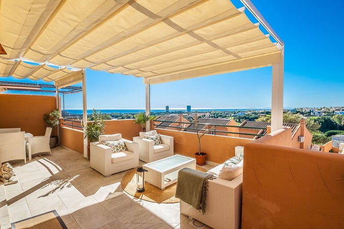 Penthouse in Elviria - view 1