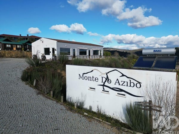 House in Santa Combinha - view 1