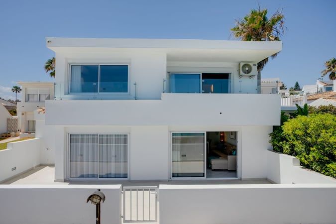 House in Estepona - view 1