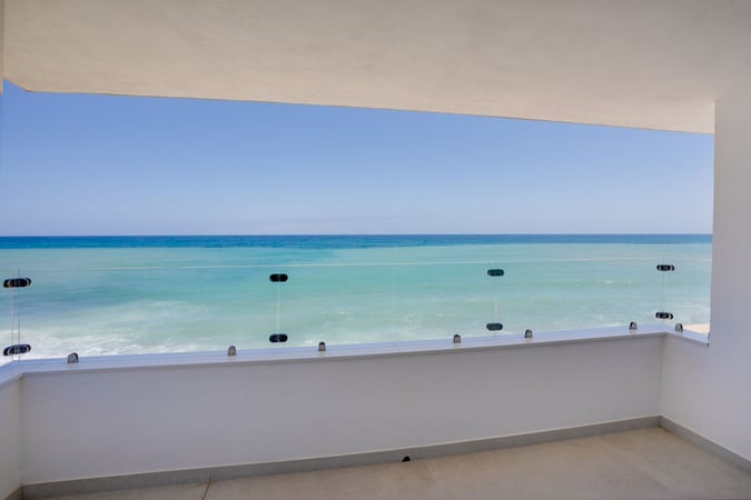 House in Estepona - view 1