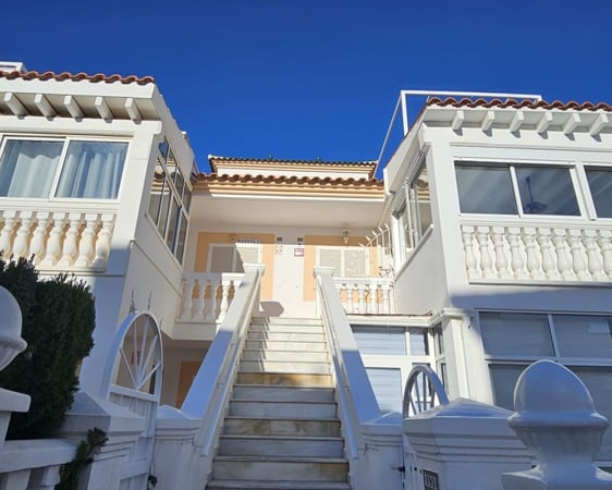 Penthouse in Playa Flamenca - view 1