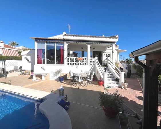 Villa in Ciudad Quesada - view 1