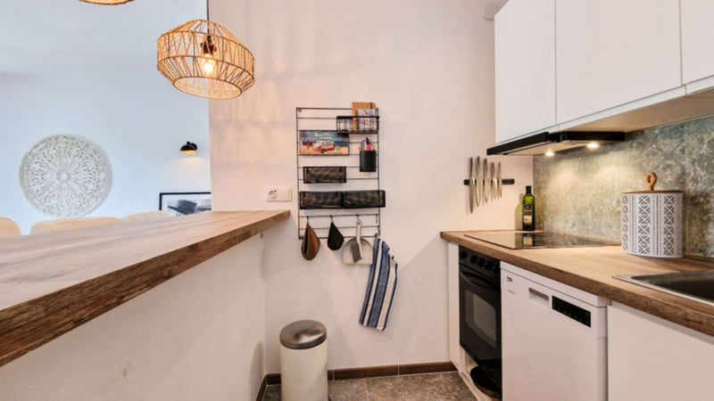 Apartment in La Duquesa - view 1