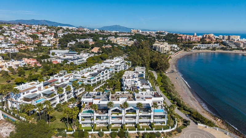 Apartment in Estepona - view 1