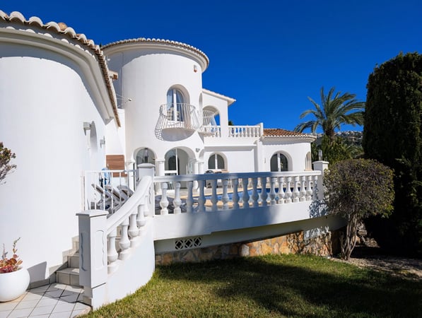 Villa in Moraira - view 1