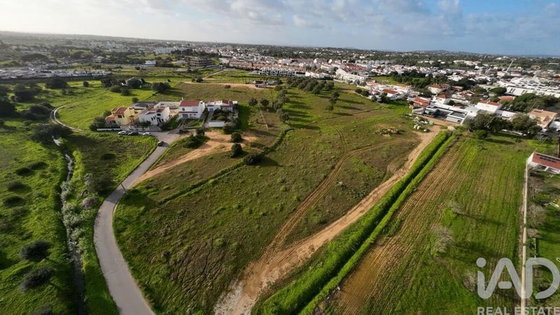 Land in Ferreiras - view 1